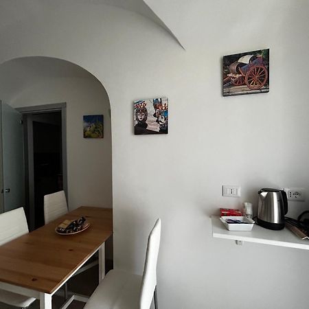 カターニアG House 100アパートメント エクステリア 写真